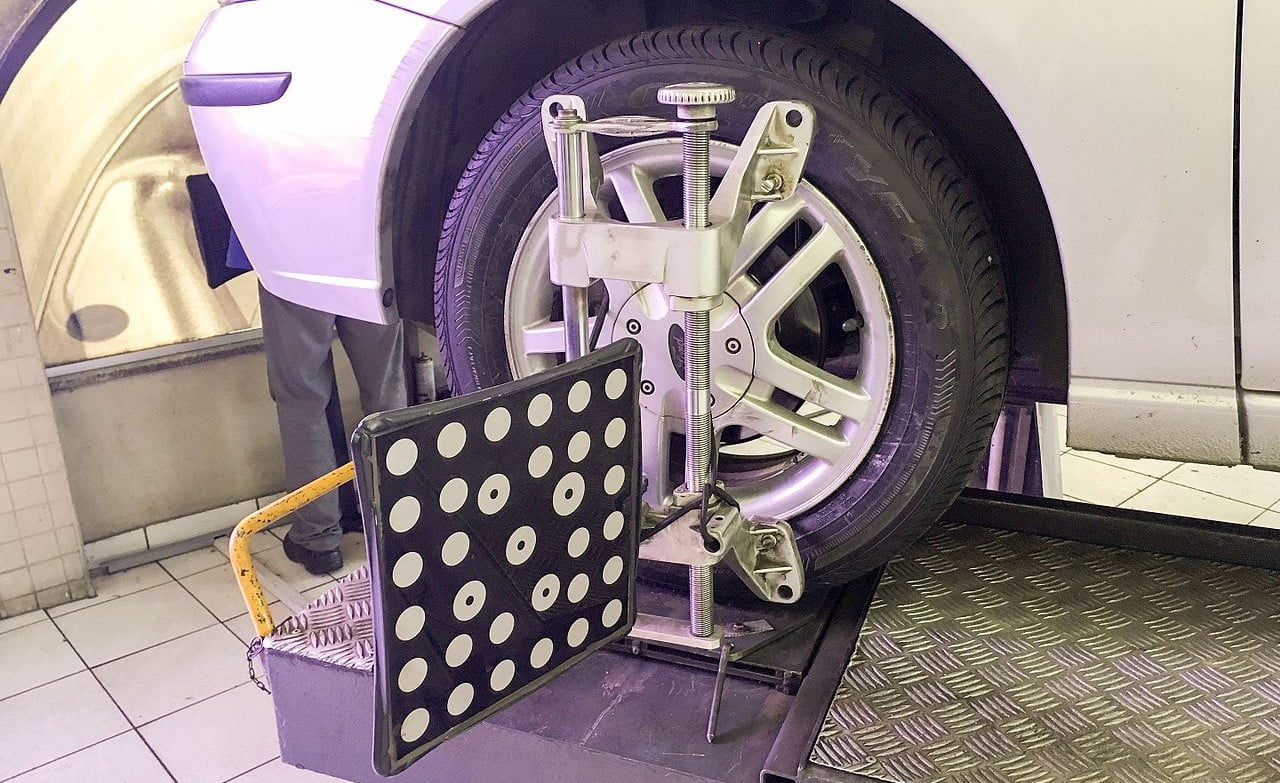 Wheel Balancing and Alignment Machine Prices in India Wheel Balancing and Alignment Machine Prices in India